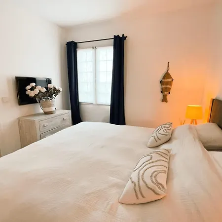 Superb Ground Floor On The In Port Grimaud!