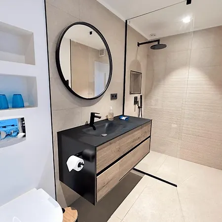 Superb Ground Floor On The In Port Grimaud!