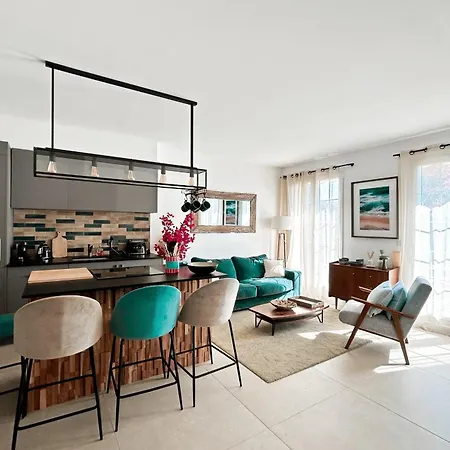 Superb Ground Floor On The In Port Grimaud! Grimaud
